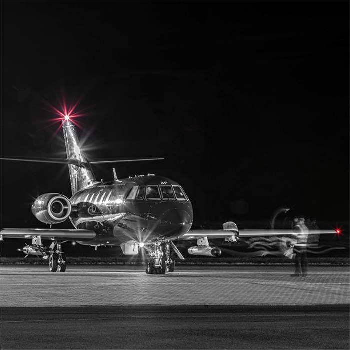 PLANNING DEBRIEF Falcon NIGHT BW SQUARE 700Px